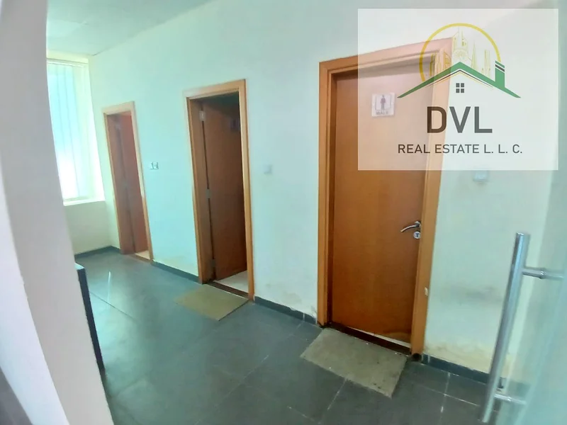 Fitted office | Attached washroom & Pantry64069305031938114