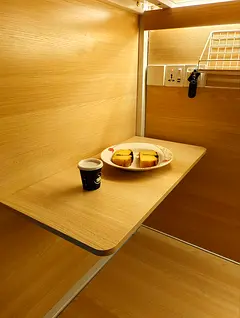 Homelink Capsule Hostel – Just 1 Minute from Salah Al Din Metro Station