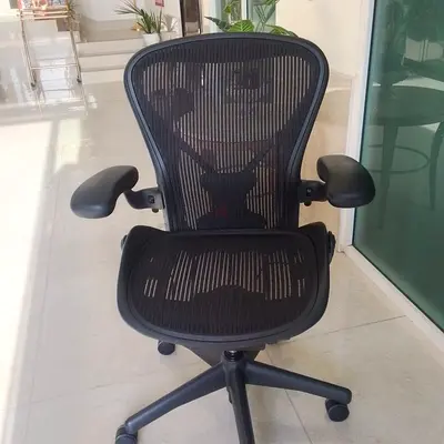 Herman Miller Areon Classic Chairs For Selling