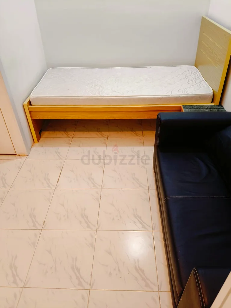 غرفة للإيجار الشهري في برج أسبين، شيخ زايد64226219768449113