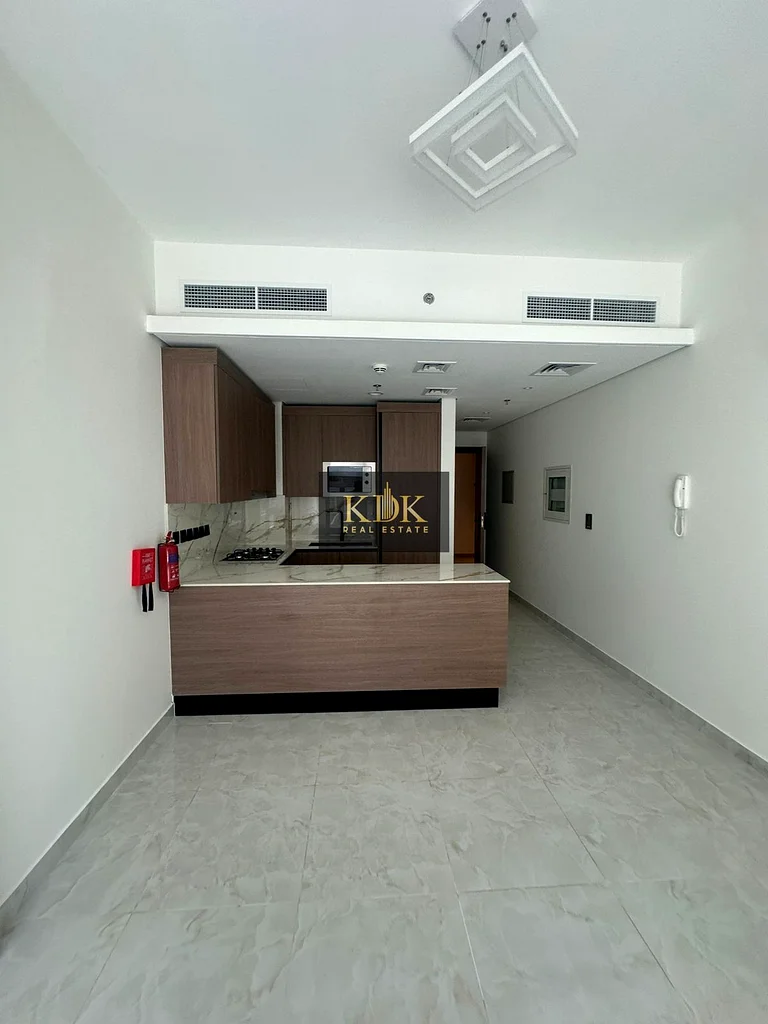 Community View | Prime Location | Spacious Unit64179183084930114