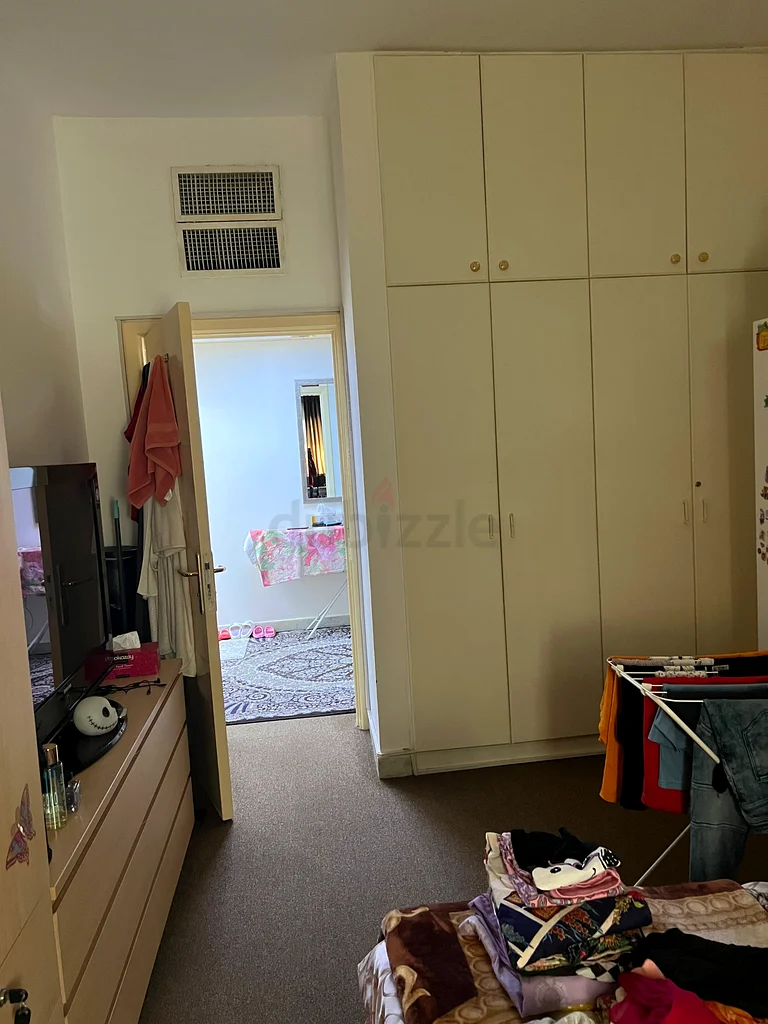 غرفة مؤثثة فقط للسيدات في شقة عائلية (3 أفراد)64053302220675110