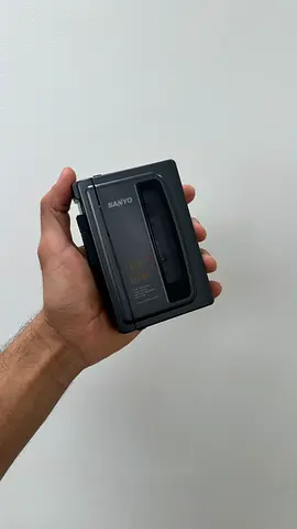 Vintage Sanyo Walkman - Classic Audio Experience