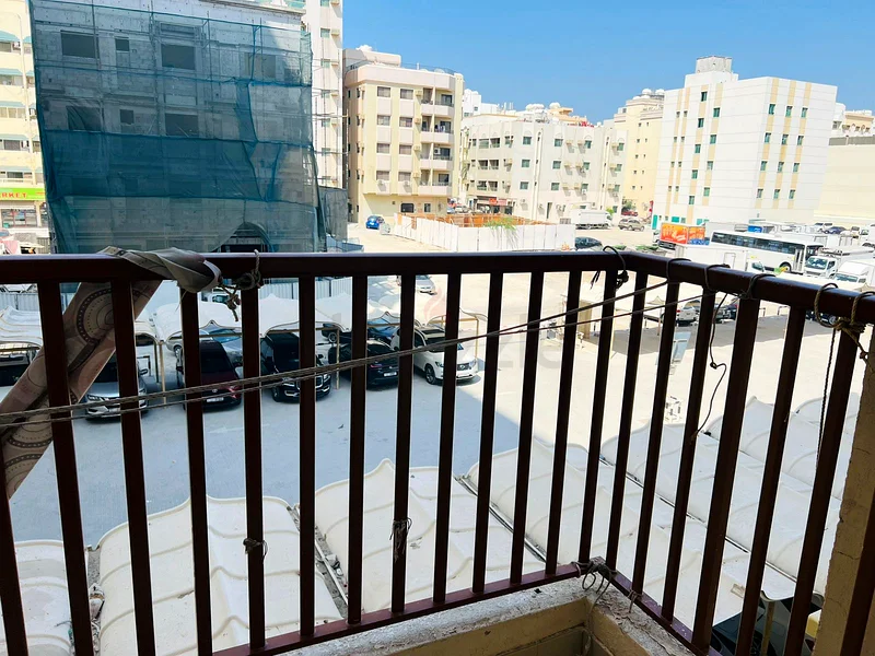 مساحة سرير للسيدات فقط شاملة جميع الخدمات64047868184834113