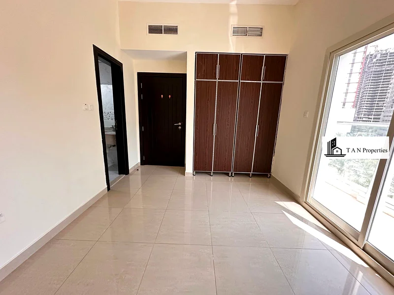 تصميم واسع | دفع مرن | جاهز للانتقال64176533905537113