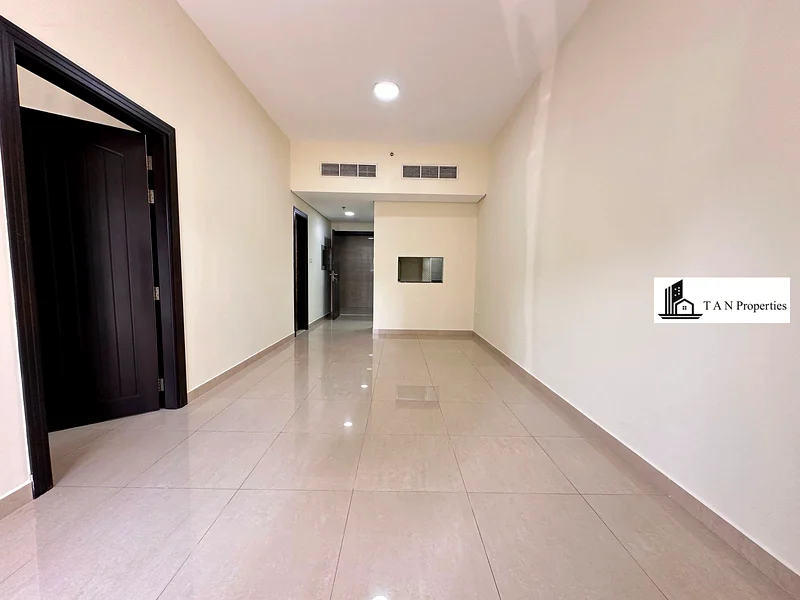 تصميم واسع | دفع مرن | جاهز للانتقال64176533905537110