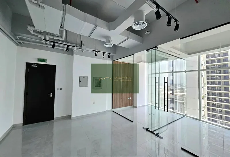 مساحة مكتبية مجهزة بالكامل في برج بارك لين64070634871298110