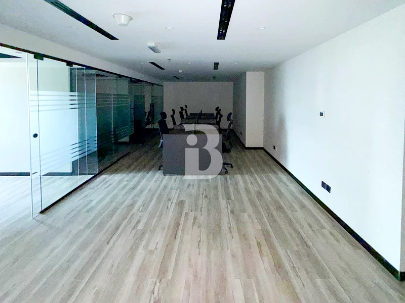 FURNISHED | GLASS PARTITION | NEXT TO METRO64071404777857114