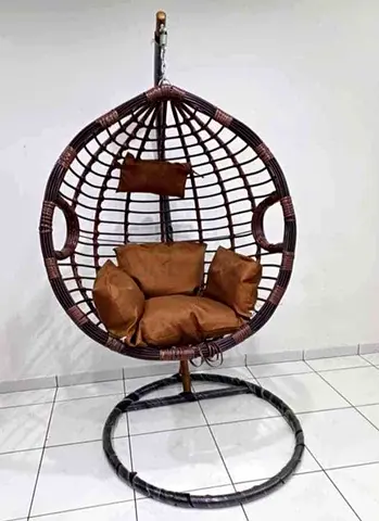 Chic and Cozy Hanging Egg Chair for Ultimate Relaxation