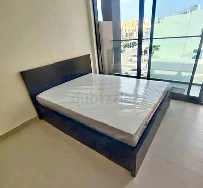 Ikea king size hydraulic bed with Ikea mattress  ‎