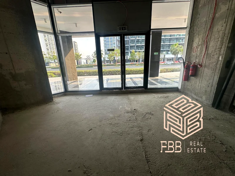 Retail Shop for Rent | Prime Location in Azizi Riviera 16 | 577 Sqft | Boulevard View | AED 190,00064065367628803113