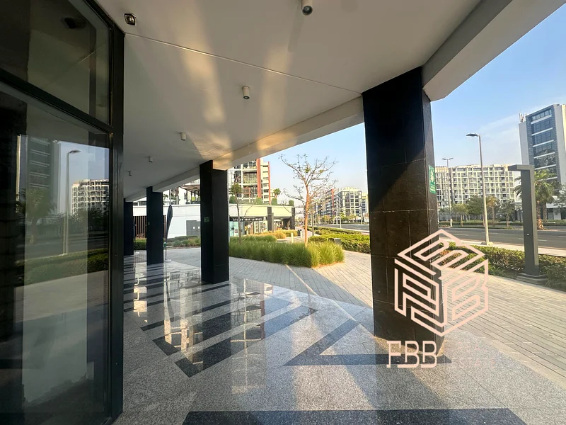 Retail Shop for Rent | Prime Location in Azizi Riviera 16 | 577 Sqft | Boulevard View | AED 190,00064065367628803112