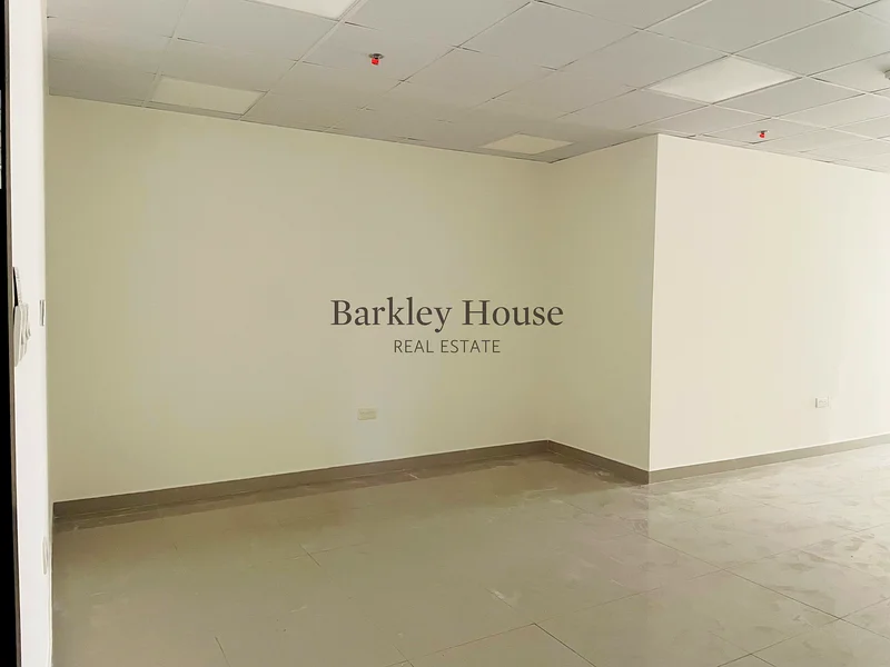 Spacious Office for Rent in Dubai | 1,402.97 Sq. Ft | Prime Location with Ample Parking64066252018561114