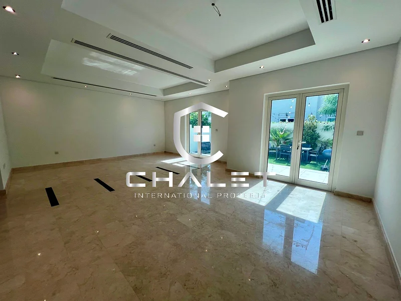 Vacant| Mint condition| Ready to move in64052107558530112