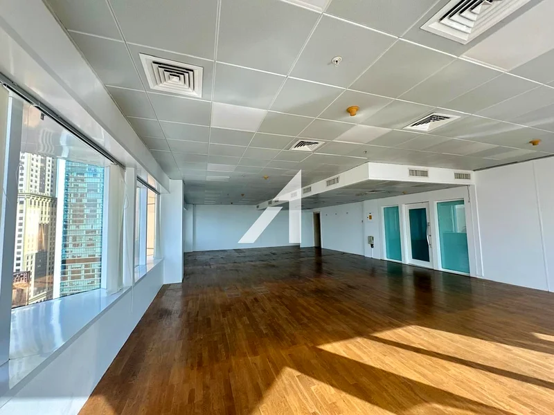 Prime Location|Near Metro |Fitted with Partitioned64067680656514110