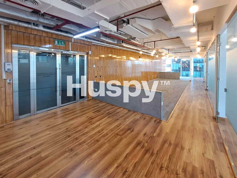 Fully Fitted |  Near Metro | Low Floor64068336103297111