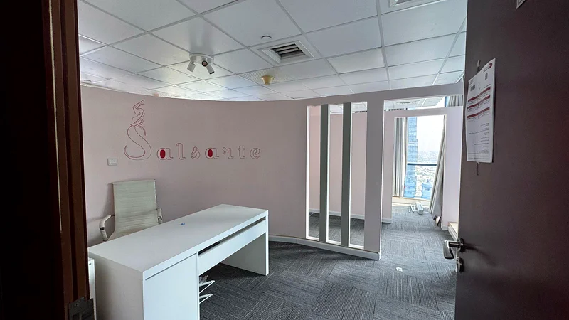 Full Lake View | Spacious Fitted Office | High Floor64072451408001113