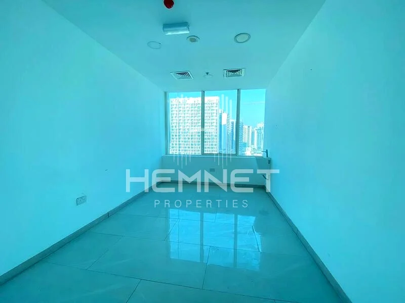 Premium Office  | Move-In Ready64069305042178110