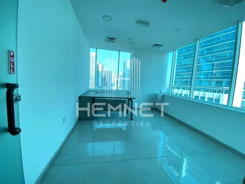 Premium Office  | Move-In Ready64069305042178112