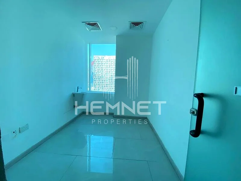 Premium Office  | Move-In Ready64069305042178111