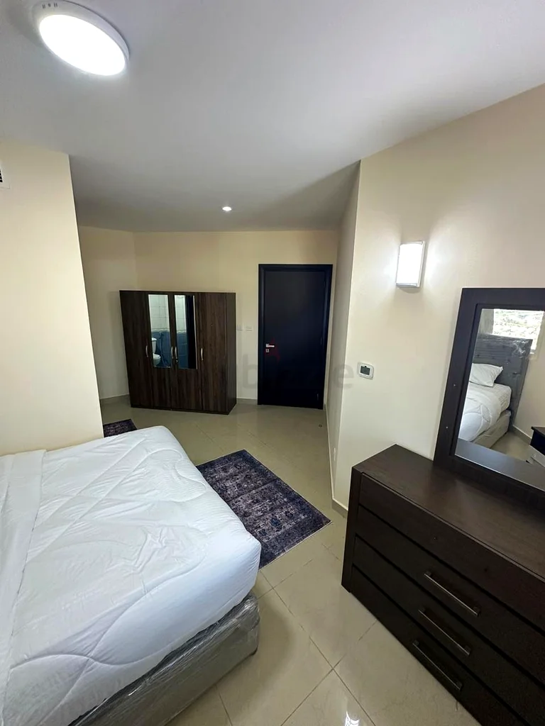 Available master room in JLT for 500064049410445441111
