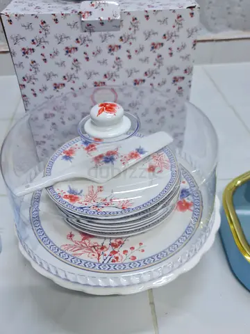 Beautiful  Ceramic Cake serving set with plates