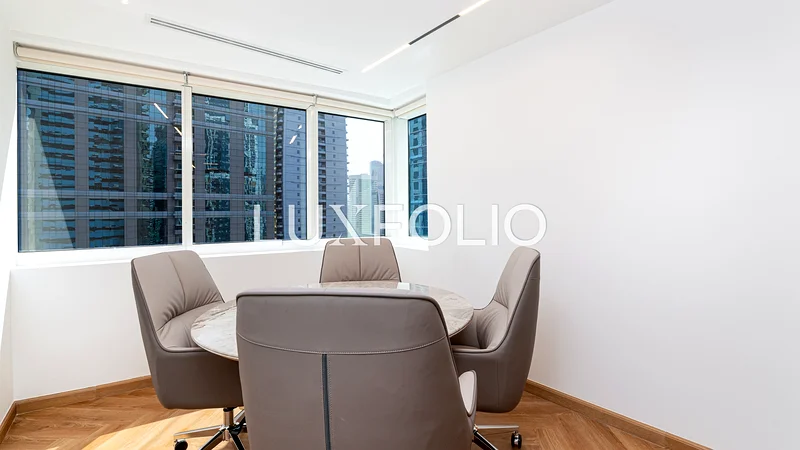 Grade A Lux Fitted | Lake View | Vacant64071015572483113