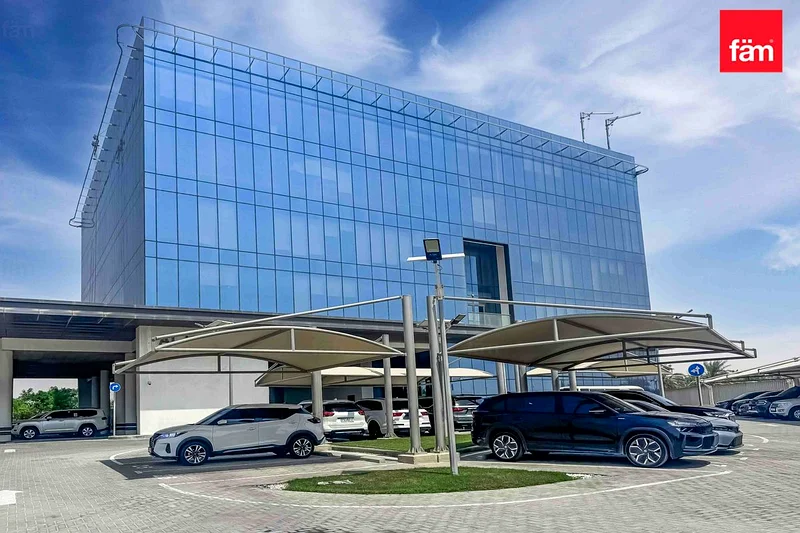 Grade A Office with Panoramic Views | 2,956 sq.ft.64062478837890110