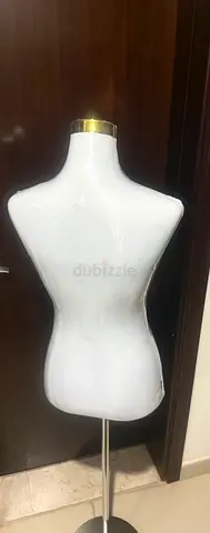 Mannequin at 180 only