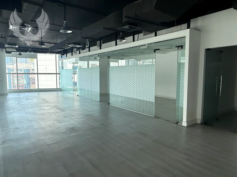 Vacant | Near Metro | Fully Partitioned64064475421571111