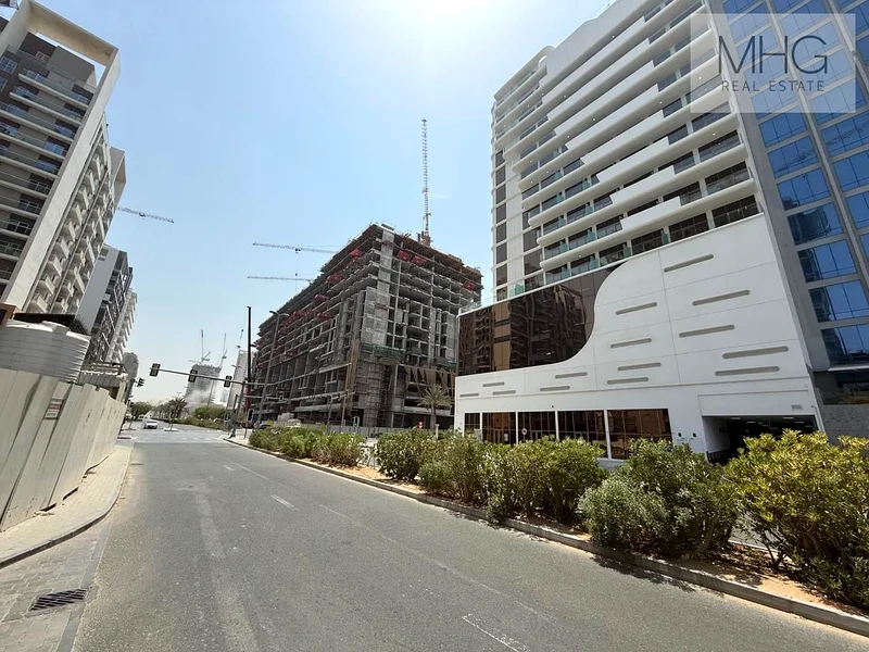 تأمين موقع متميز لعملك في JVC!64063469914755114