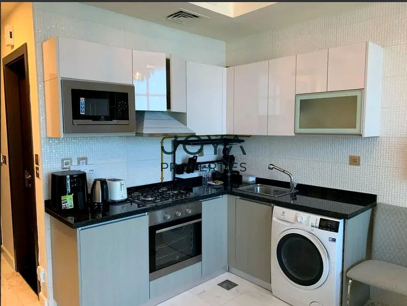 Ready-to-Move Studio | Fully Furnished | Bayz Tower, Business Bay64207878414210112