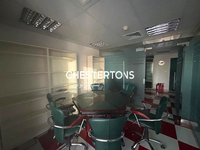 Lake View | Fitted w/ Partitions | DMCC License64071282257411113