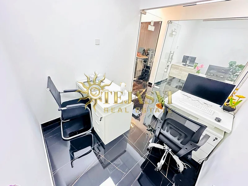 Beautiful Office | Direct from Landlord | Near to Metro Station |64072229132801112