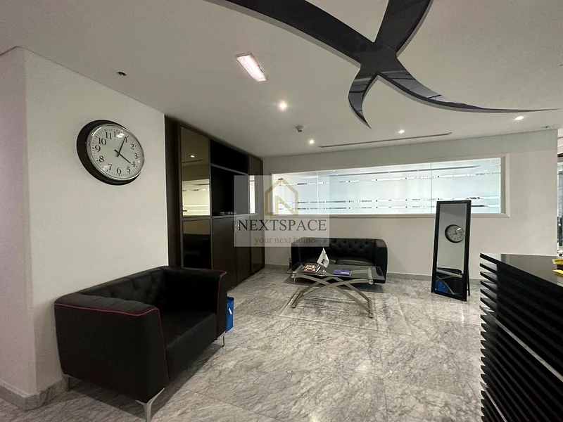 مؤثث مع فواصل | متاح من 10 نوفمبر | موقع متميز64069305102594111