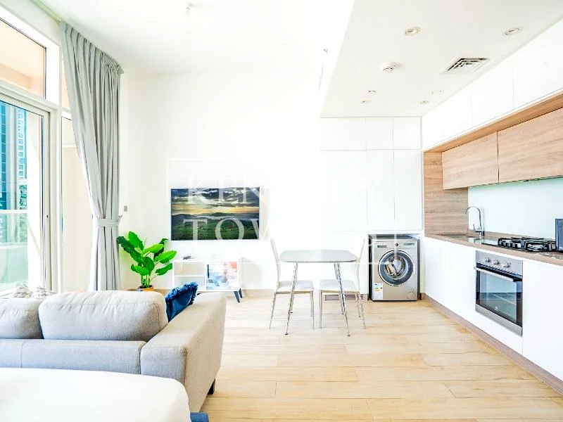 Elegant Unit | Spacious Balcony | Prime Location64050575987329112