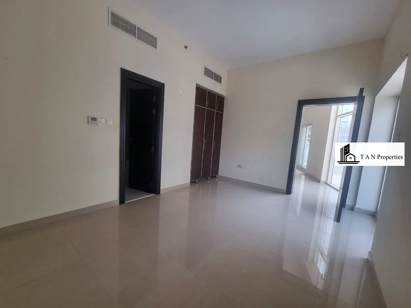 مخطط واسع | بالقرب من سيركل مول | موقع متميز64176533922051112