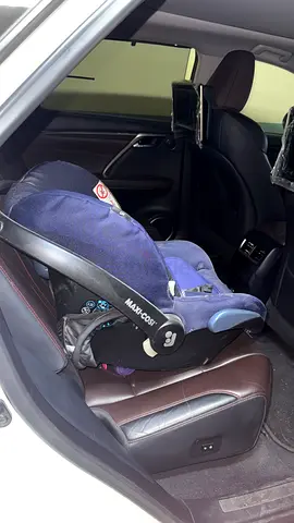 Maxi-Cosi Infant Car Seat - Safety First for Your Little One!
