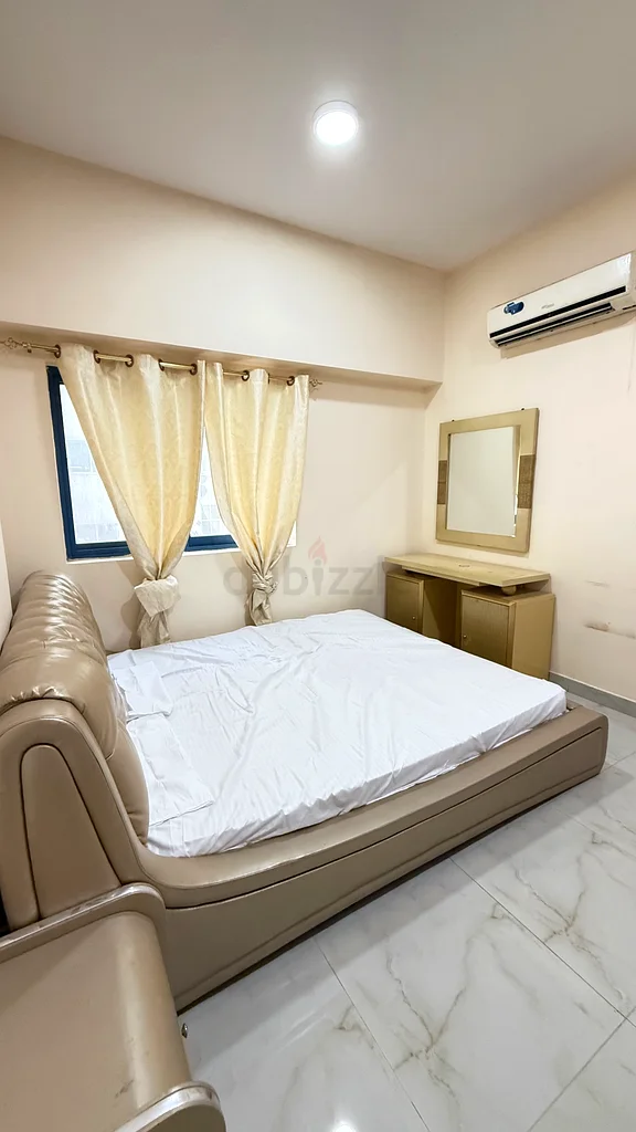 غرفة للإيجار في النهدة الشارقة بالقرب من الحديقة64053844329474110