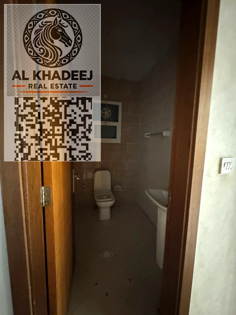 Spacious office for annual rent in Al Jurf, next to China Mall | Kitchen & bathroom | Central A/C | Premium finishing | AED 40,000 | 4 cheques | 0507064073562336515114