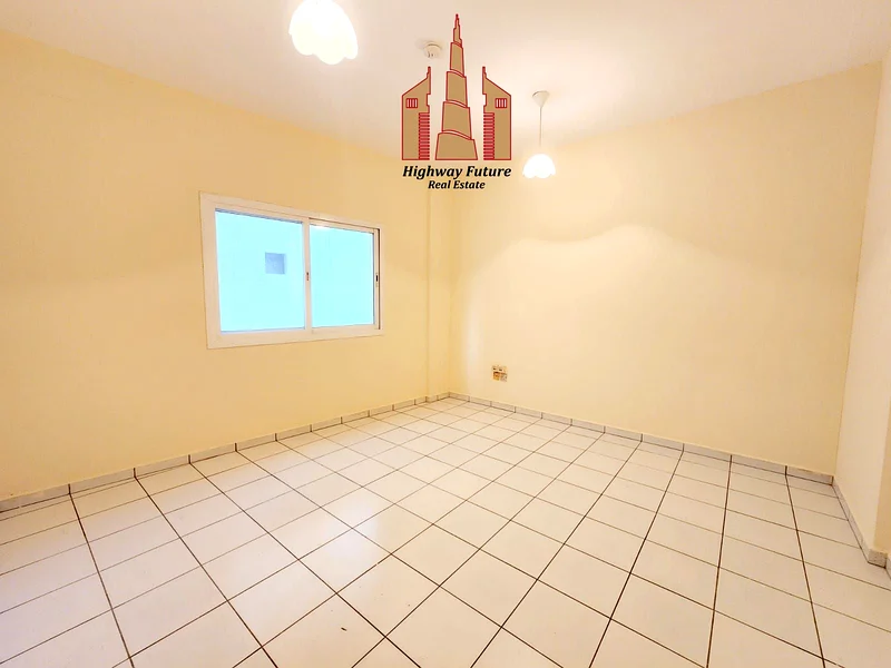 Close Hall with Door ● Splanded 1-BHK Aprt with Balcony ● Fully family Building64193765116802110