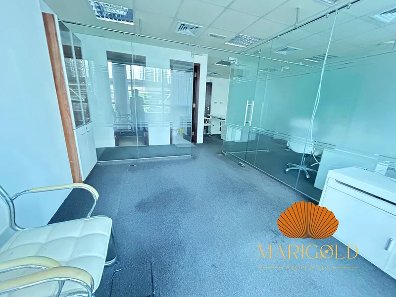 مؤثثة | مقسمة | بالقرب من المترو | DMCC64070892332931112