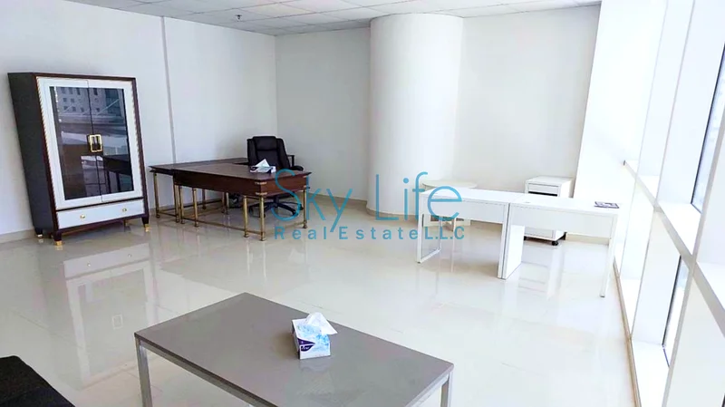 Bright and Spacious Office | Near to Metro | Vacant64070634907266114