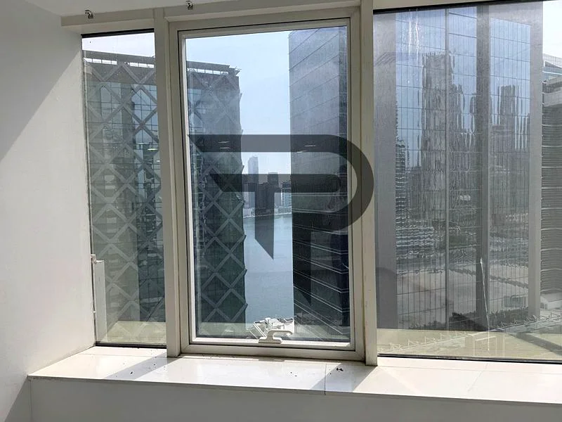 مجهز بالكامل | موقع متميز | جاهز للانتقال فورًا64068978561667112