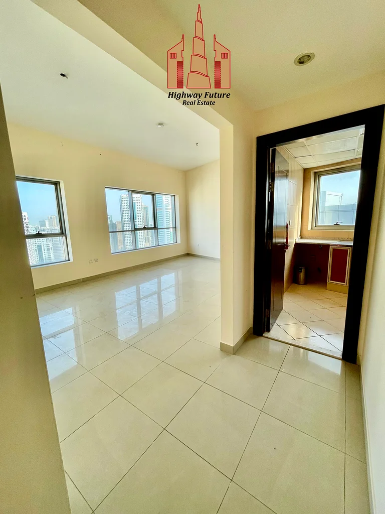 Sea view 2bhk in khan with gym and free parking only 48k 4cheques payment64052659913345113
