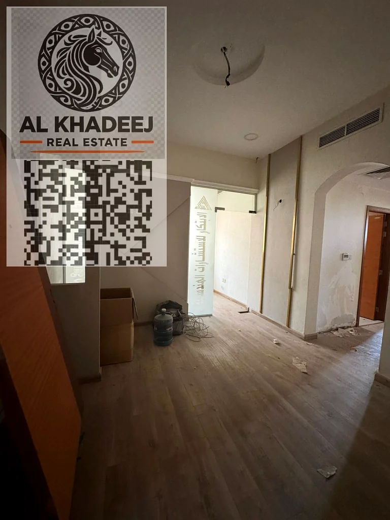 شقة مكونة من غرفتي نوم للإيجار السنوي في الروضة 2 - بالقرب من شارع الشيخ عمار - 3 حمامات وشرفة - للمكاتب فقط - 45,000 درهم64073343128961113