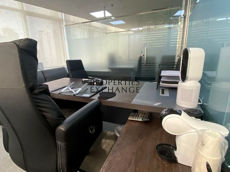 STANDARD OFFICE SPACE | HIGH FLOOR | PRIME LOCATION64072344424067111