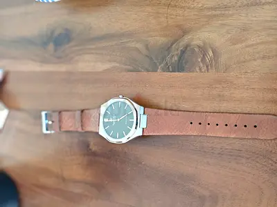 BEVERLY HILLS POLO CLUB SLIM TYPE WATCH