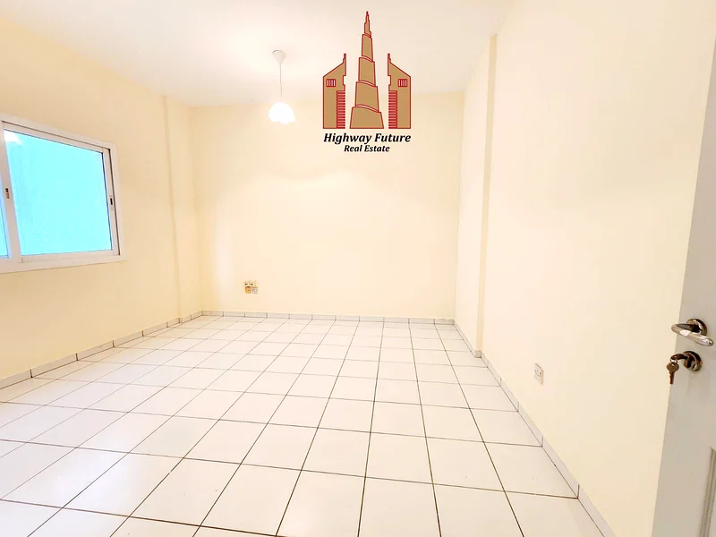 Close Hall with Door ● Splanded 1-BHK Aprt with Balcony ● Fully family Building64193765116802112