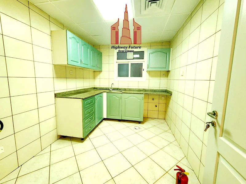 Close Hall with Door ● Splanded 1-BHK Aprt with Balcony ● Fully family Building64193765116802114